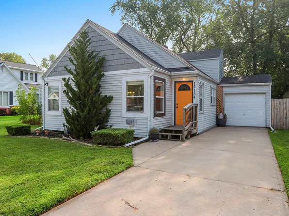 1213 12th Ave, Green Bay, WI 54304