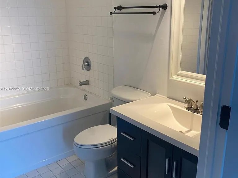 10 SW South River Dr #1708 — Photo 13