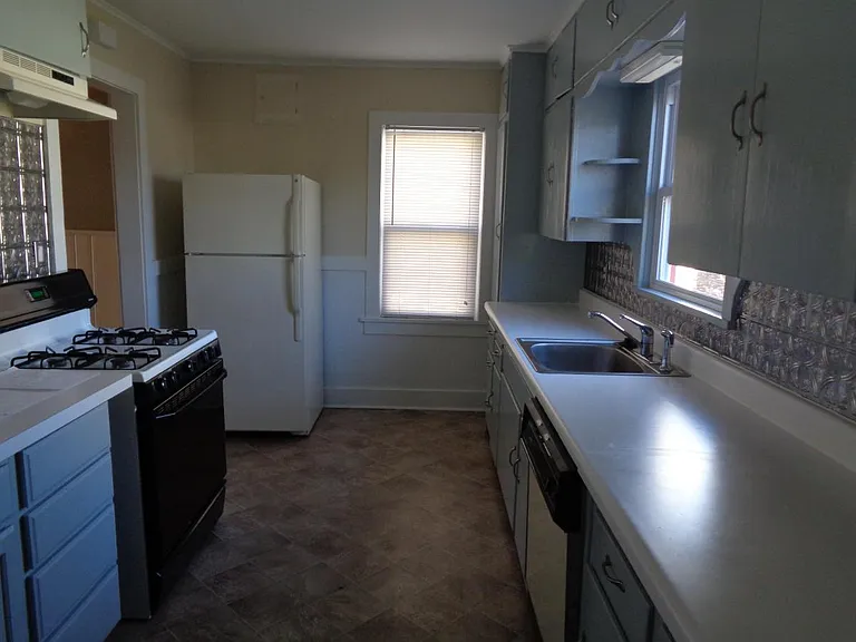 good storage in here and back door to deck/yard