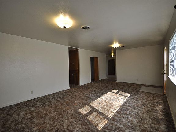 4th image of 1408 Brentwood Dr