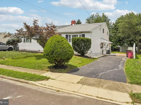 496 Wade Ave, Lansdale, PA 19446