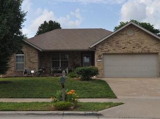 5029 W Tarkio St, Springfield, MO 65802