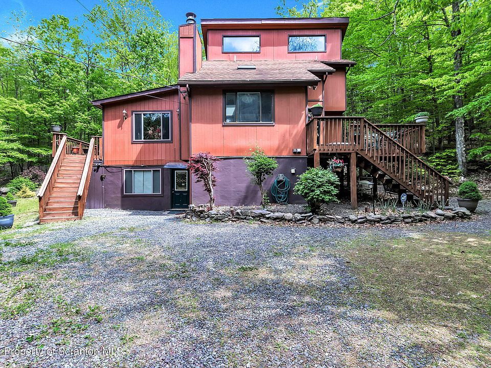 1st image of 3586 Chestnut Hill Dr