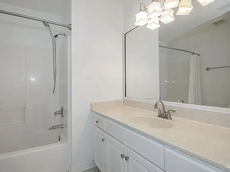 9588 Westgate Cir — Photo 24