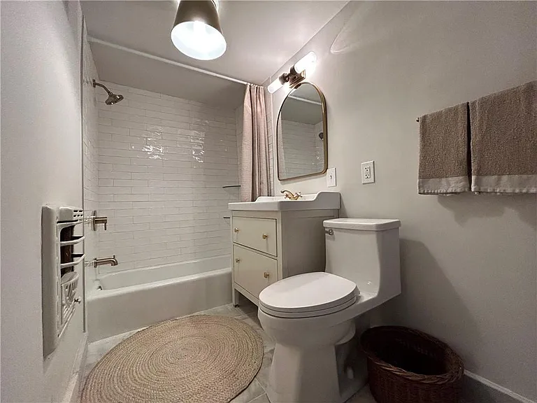 7713 Zimpel St — Photo 13