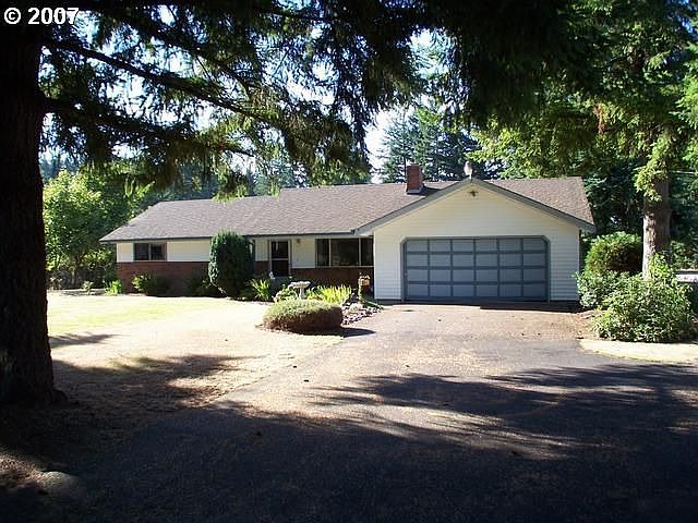 1st image of 21007 NE 109th St