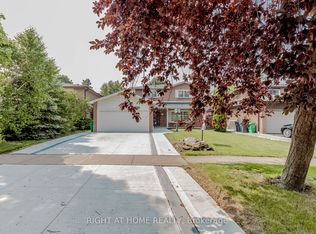 1073 Mesa Cres, Mississauga, ON L5H 4B3