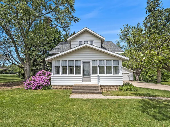 269 E 24th St, Holland, MI 49423