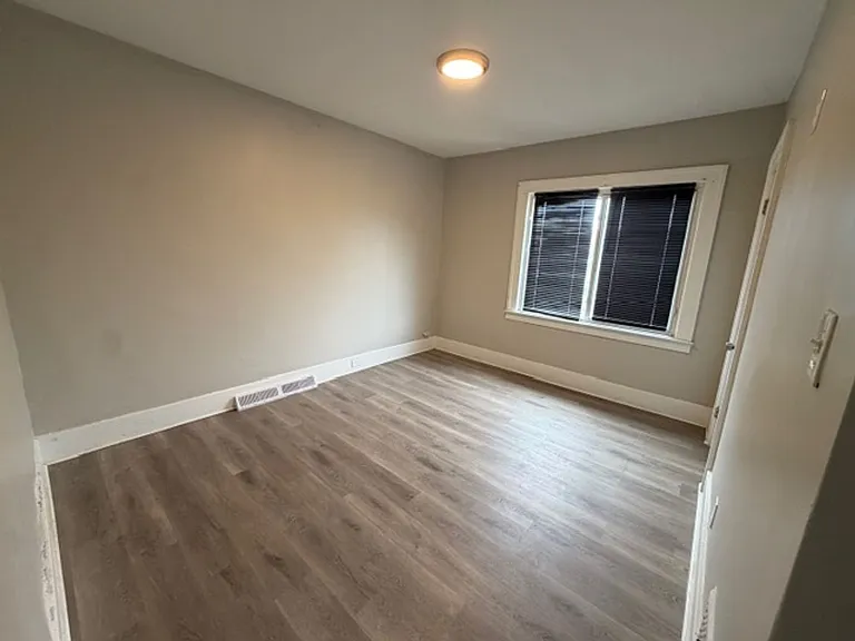 8215/8217 Badger1 LLC — Photo 15
