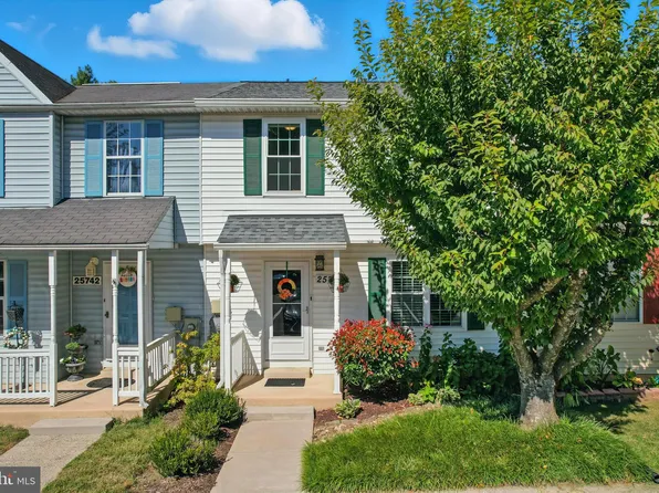 25744 Woodfield Rd, Damascus, MD 20872