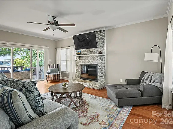 120 Surfside Ln — Photo 29