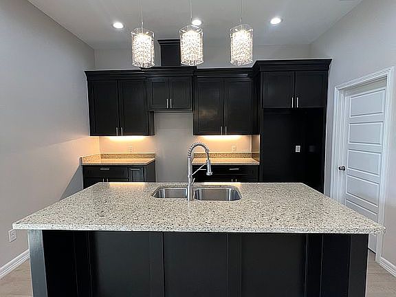 5th image of 2928 Alexa Dr