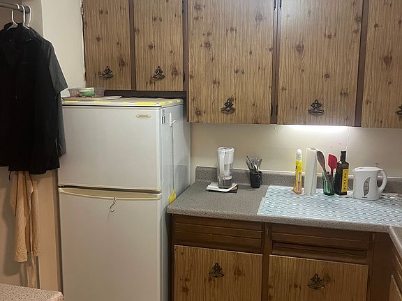 3rd image of 325 E 13th Ave #108