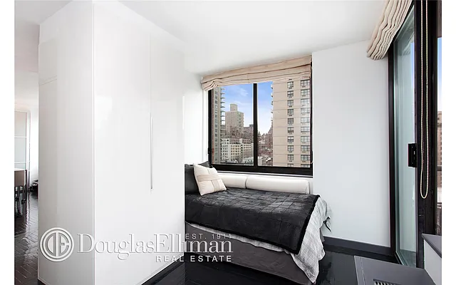 Sold by Douglas Elliman | media 4