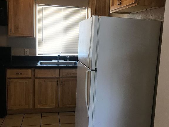 4th image of 9718 D St #T9722
