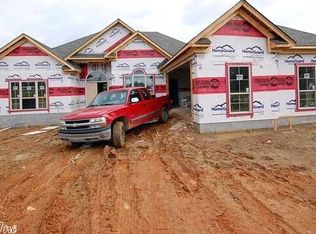 204 Morningside Dr, Austin, AR 72007