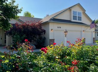 3275 N Lilyturf Ave, Meridian, ID 83646