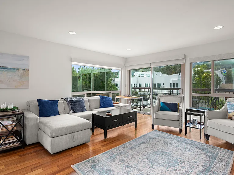 2955 McCall St #301 — Photo 5