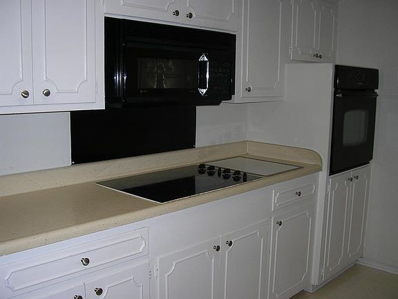 5th image of 8526 Baltimore Dr APT 102