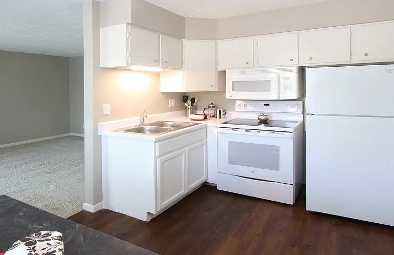 Kensington Woods Apartments — Photo 9