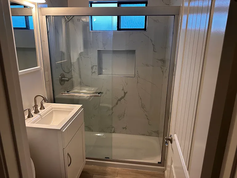 Bathroom (shared with another room)