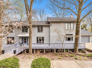 706 Briarfarm Ln, Saint Louis, MO