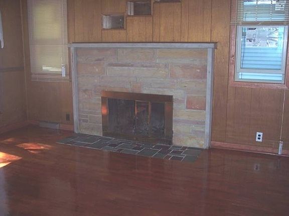 631 Hunter Lansing MI