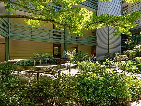5th image of 9512 1st Ave NE APT 102