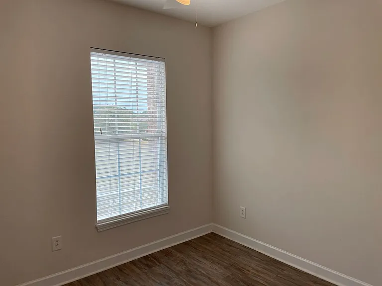 1790 Queen Anne St #1 — Photo 17