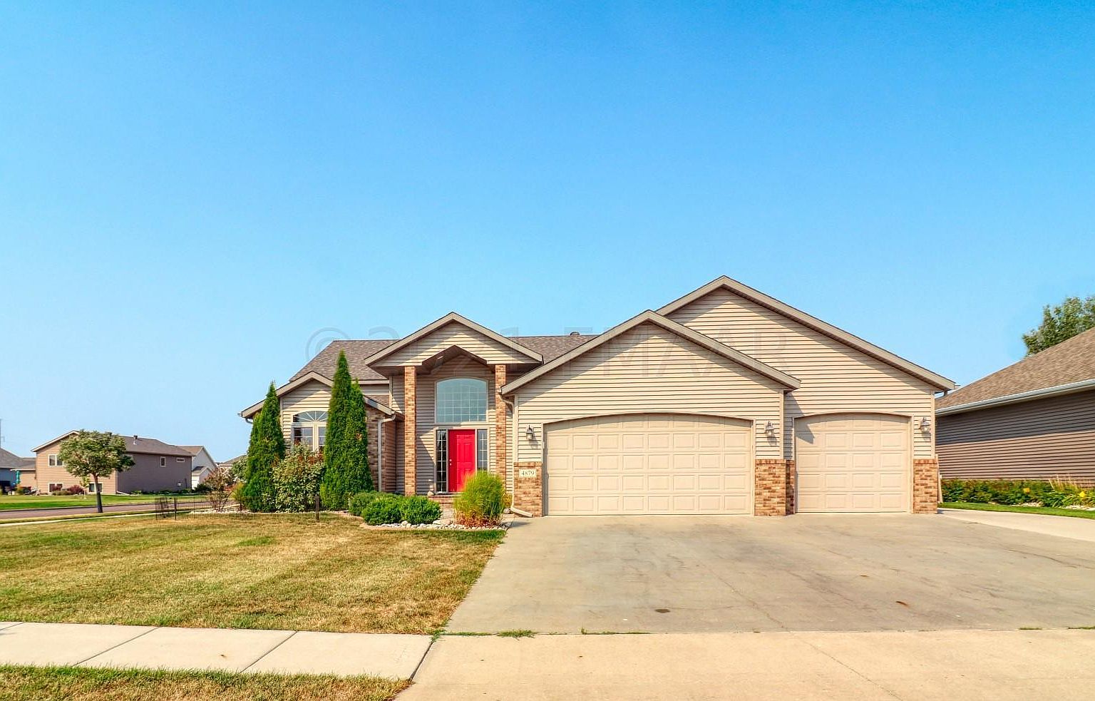 4879 Woodhaven Dr S, Fargo, ND 58104 Zillow