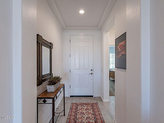 3rd image of 1525 E Basalt Dr