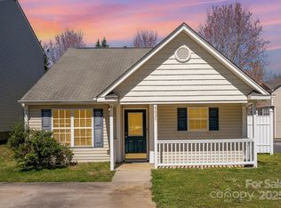 8025 Bronze Pike Dr, Charlotte, NC