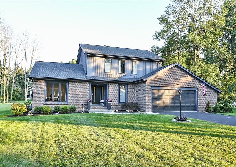 1st image of 60 Pine Brook Cir