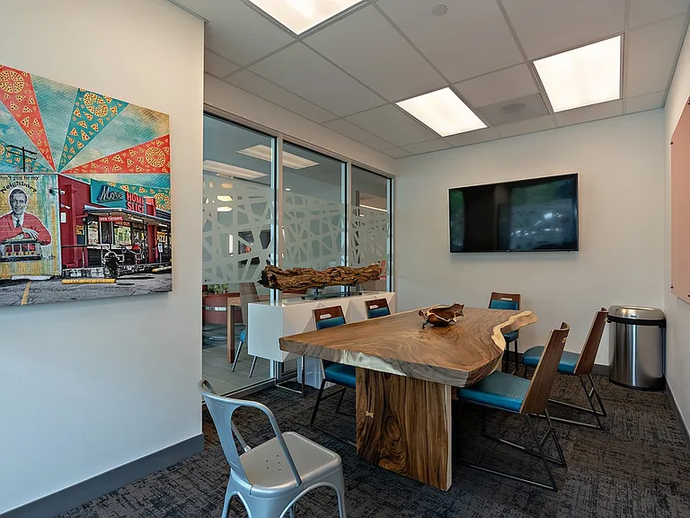 Study Room 1Signature 1909 - Luxury Off-Campus Apartments Near University of Texas Austin UT - 1909 Rio Grande Street