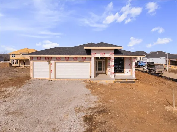 25008 W 141st Ter, Olathe, KS 66061