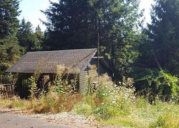 2nd image of 301 Buland Dr