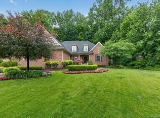 2512 Campbell Ct, Canton, MI 48188
