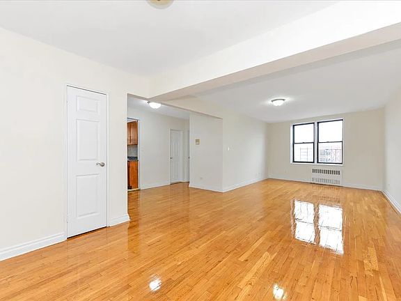 2nd image of 10-40 Neilson St APT 4E