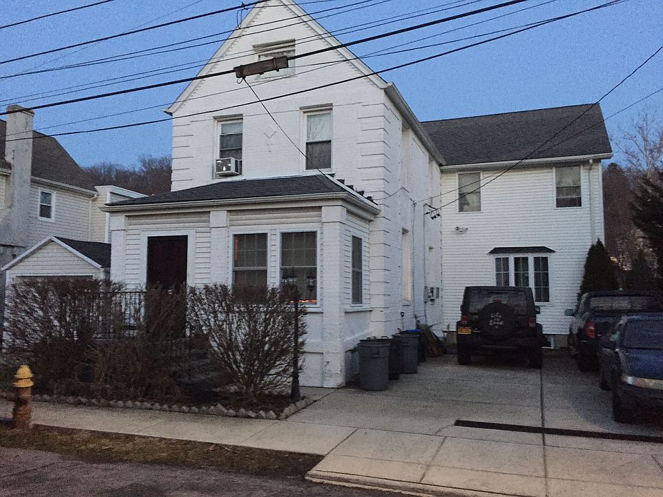 1st image of 22 Marion Ave