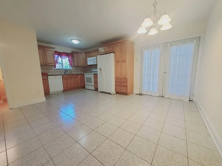119 Highview Ave #2 — Photo 2