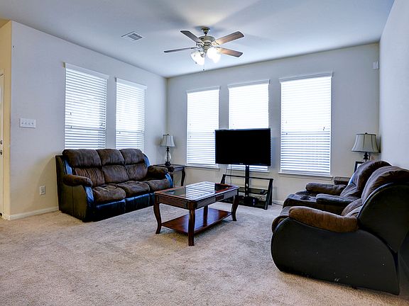 4th image of 2607 Wilson Creek Ln