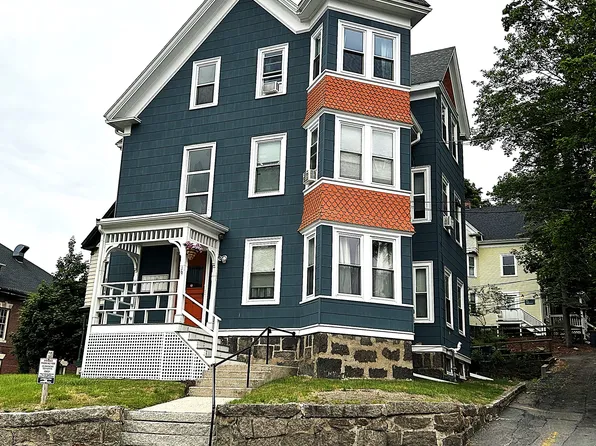 19 Briscoe St #1R, Beverly, MA 01915