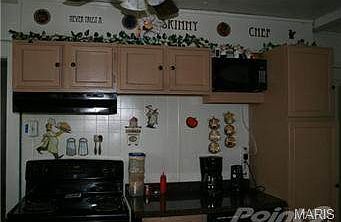 3rd image of 8806 Shirley Ave