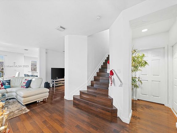 5th image of 10767 NW 75th St #10767