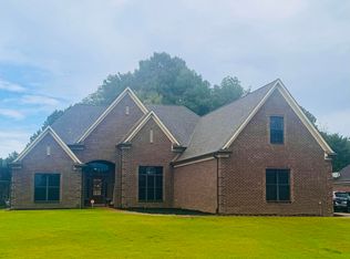 14562 Smokey Ln, Olive Branch, MS 38654