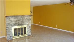 2nd image of 4504 N Valentine Ave APT 119