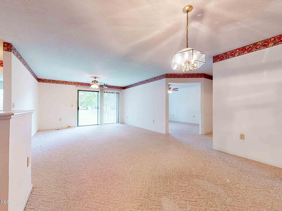 Windsor Gate Condominiums 8500 Ambrosse Ln Louisville, KY Zillow