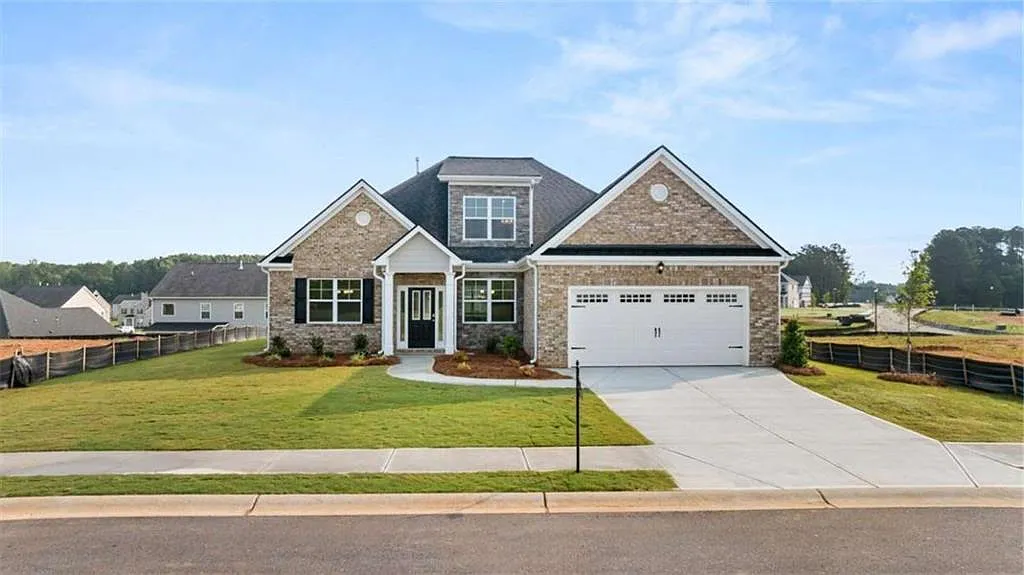 265 Staffin Dr photo 1