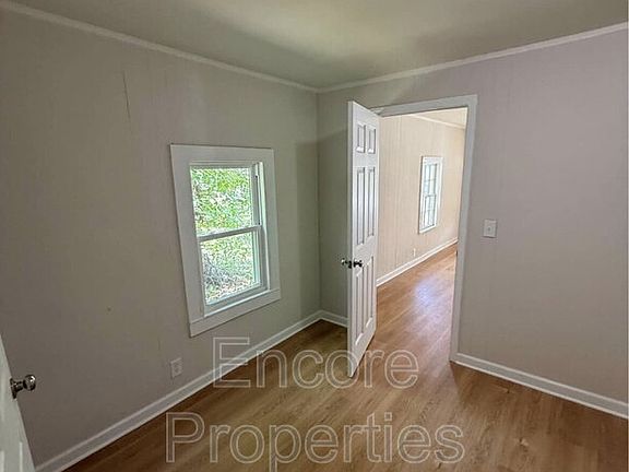 5th image of 1408 Roanoke St Unit A