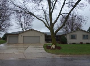 965 Crestview Ln, Owatonna, MN 55060